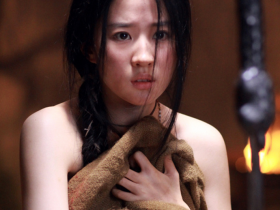【WPT扑克】刘亦菲铜雀台激情出镜, 全裸表演与蛇同浴